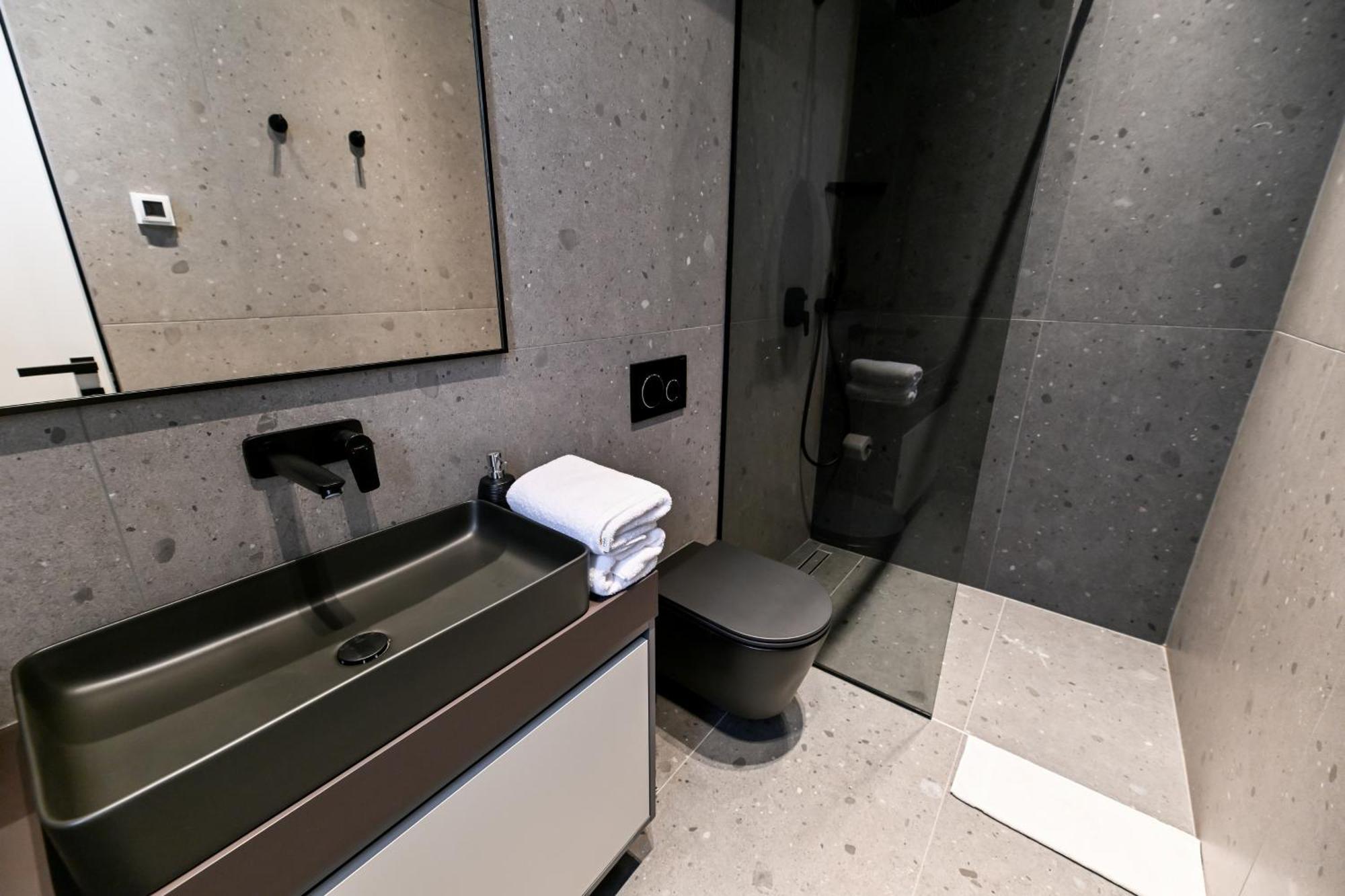 Three Pearls Deluxe Rooms & Studios Zadar Ngoại thất bức ảnh