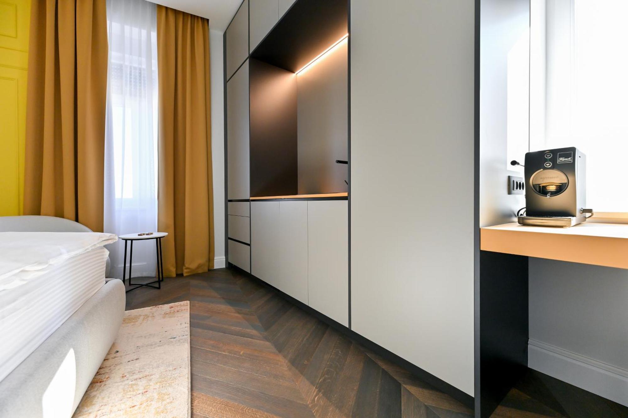 Three Pearls Deluxe Rooms & Studios Zadar Ngoại thất bức ảnh