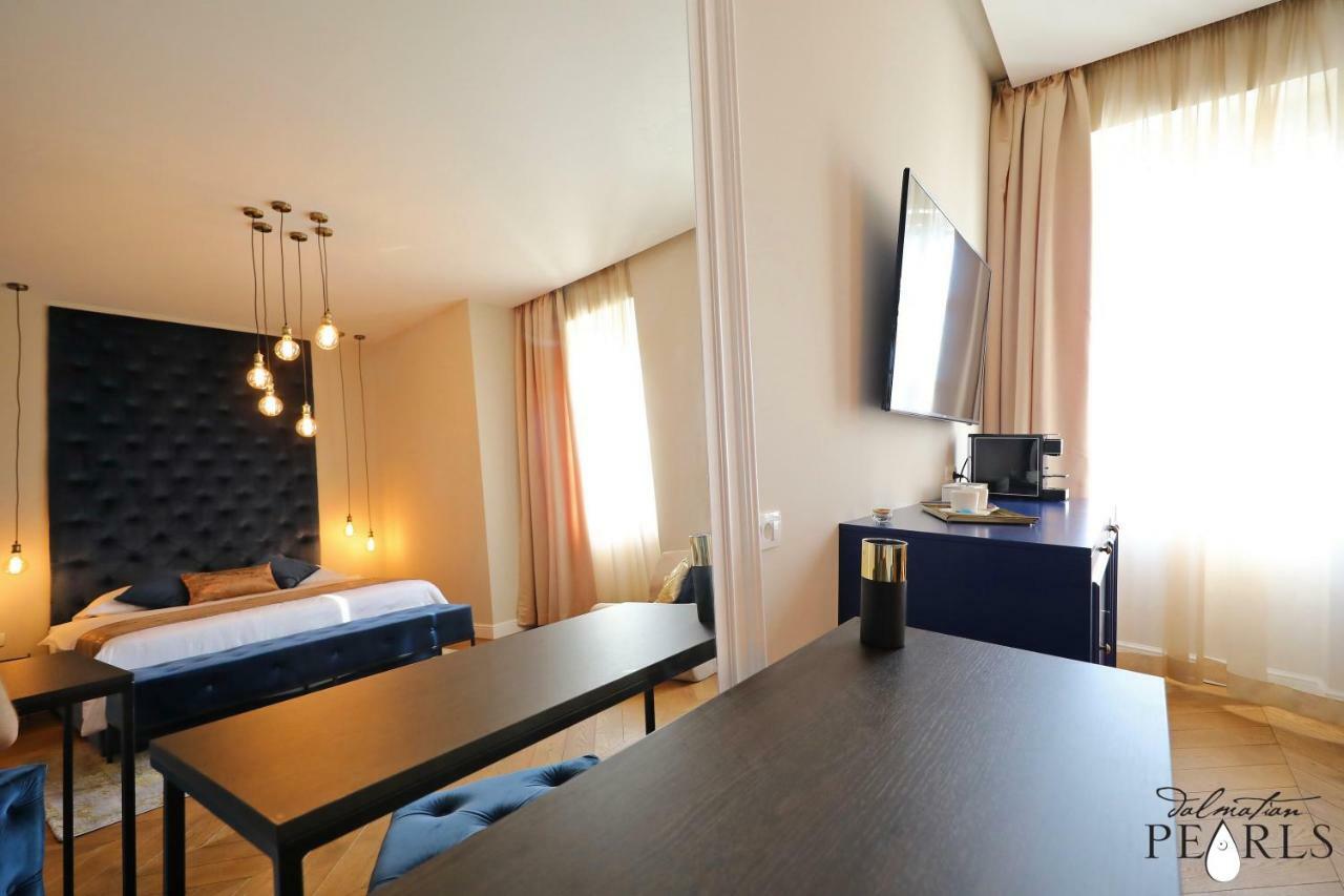 Three Pearls Deluxe Rooms & Studios Zadar Ngoại thất bức ảnh
